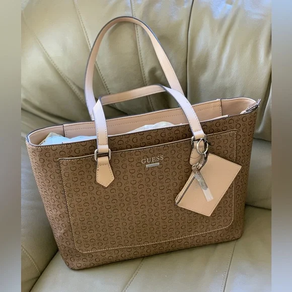 Guess Signature Spring Tote in Mocha NWT